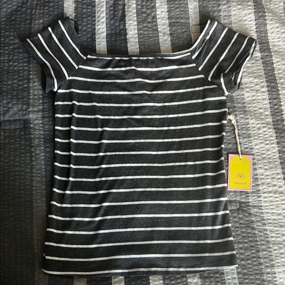 Forever 21 Grey and White Fitted Off-the-Shoulder Crop Top